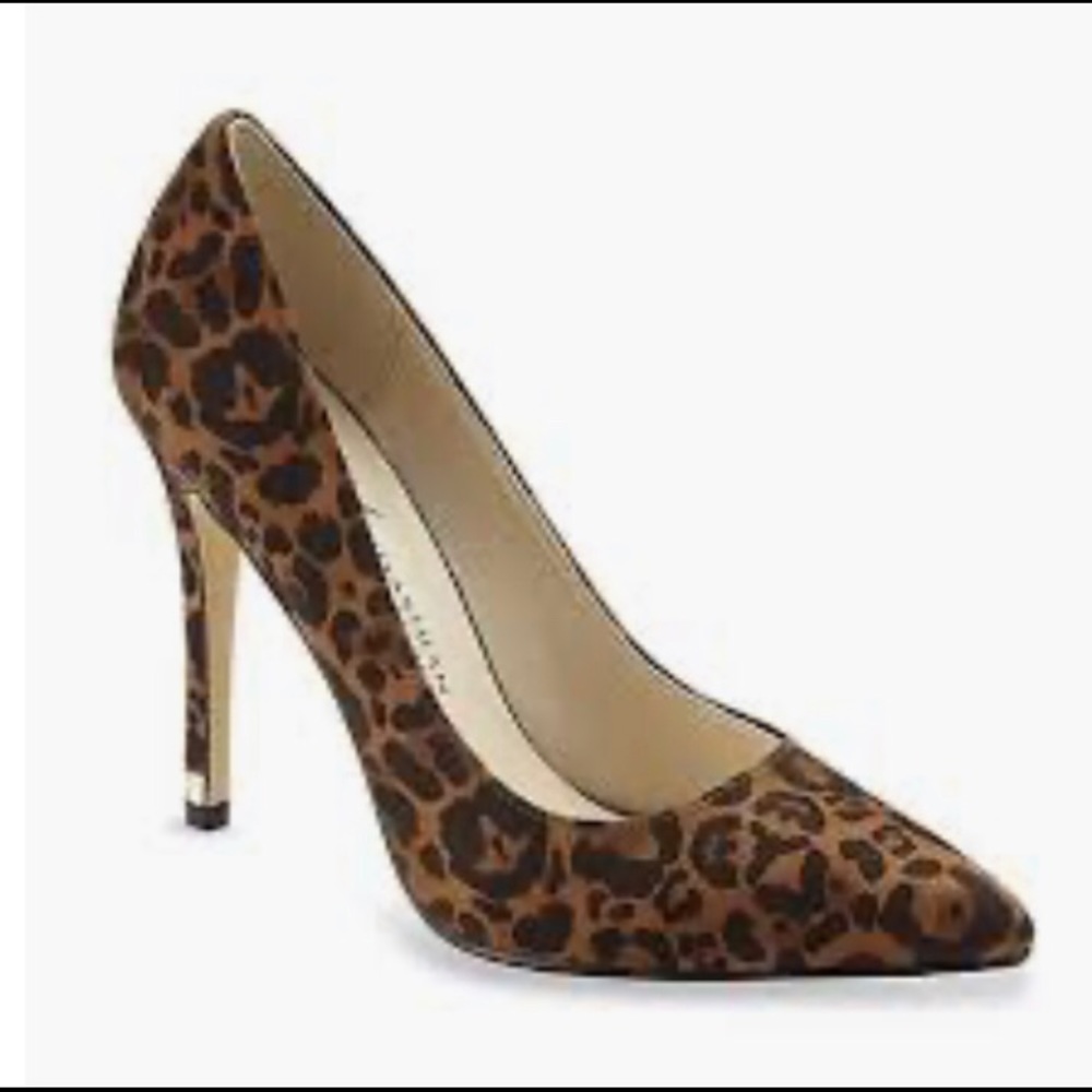 Last Chance Liquidation Sale Kim Kardashian Pumps